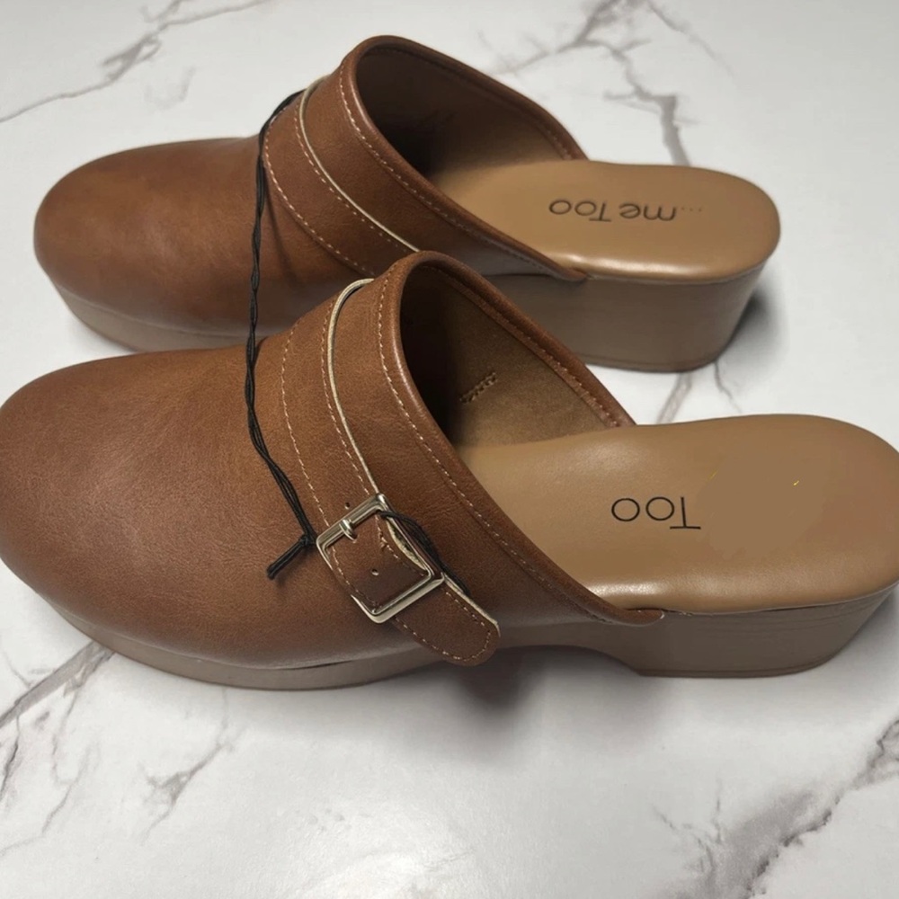 NWOT Women’s Me Too Brown Clogs, size 7